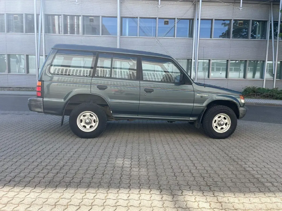 Gebraucht Mitsubishi Pajero 150 PS (110 kW) 1994 Grün SUV