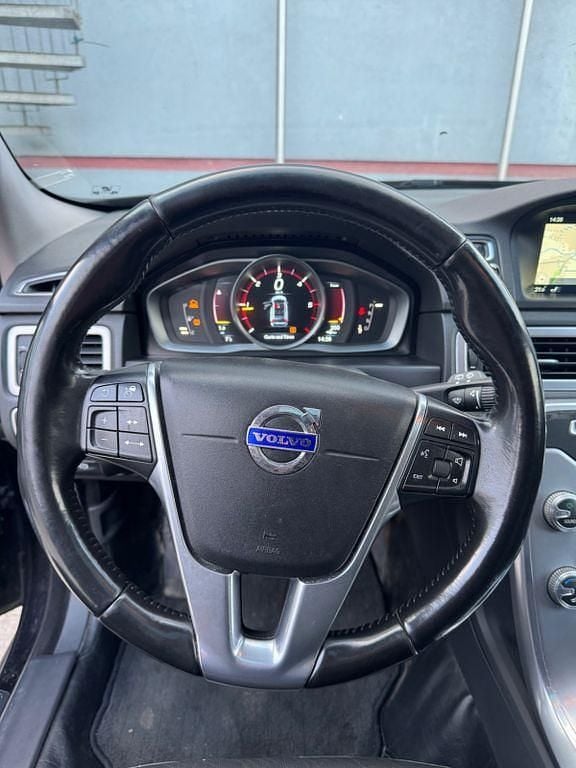 Gebraucht Volvo V70 181 PS (133 kW) 2015 Schwarz Kombi