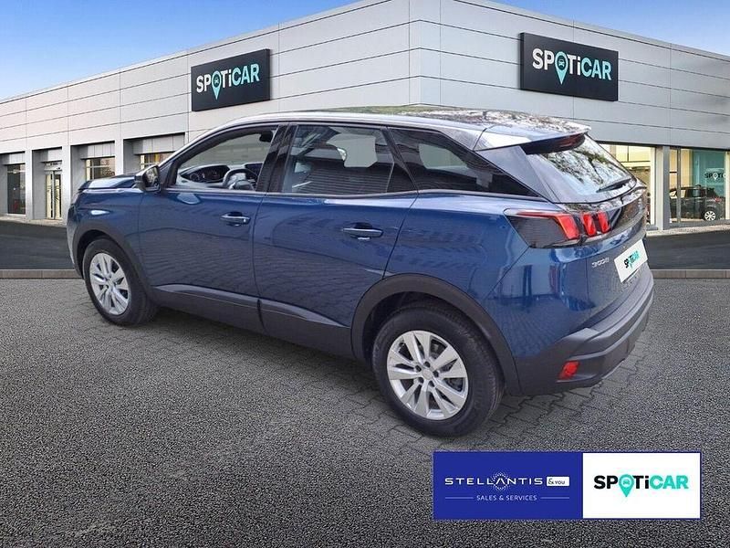 Gebraucht Peugeot 3008 Active 131 PS (96 kW) 2023 Blau SUV