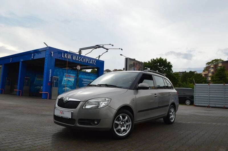 Gebraucht Skoda Fabia Ambiente 86 PS (63 kW) 2008 Beige Kleinwagen