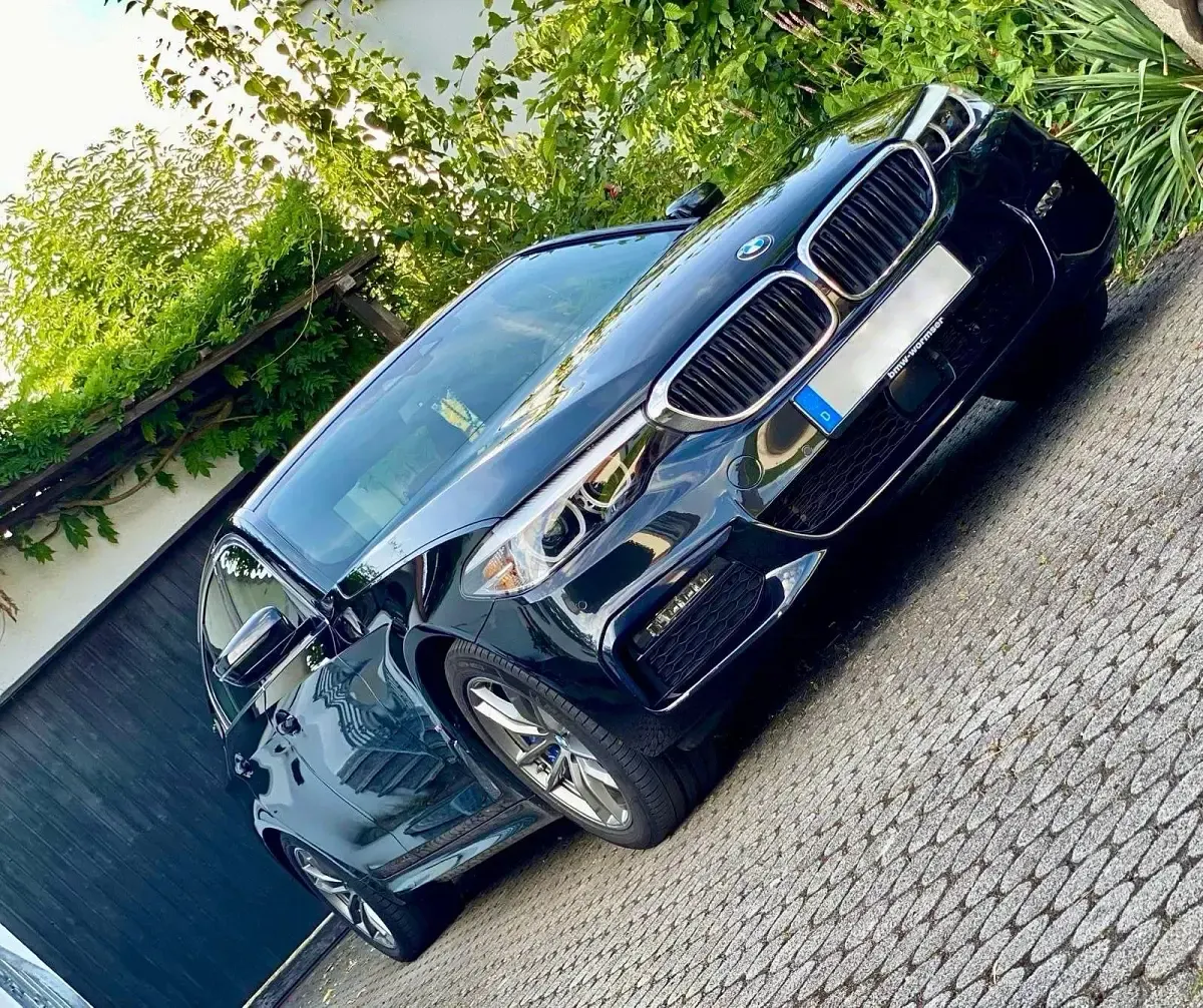 Używany BMW 530 iPerformance 252 KM (185 kW) 2019 Czarny Sedan/Limuzyna
