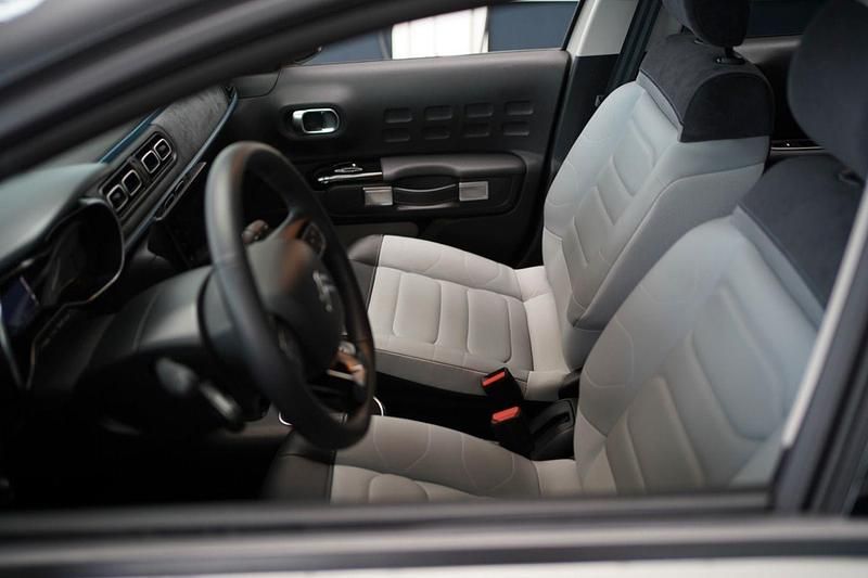 Gebraucht Citroën C3 PureTech 110 PS (80 kW) 2023 Sand beige Kleinwagen