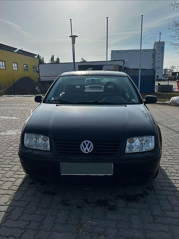 Gebraucht VW Bora Edition 75 PS (55 kW) 2000 Schwarz Limousine