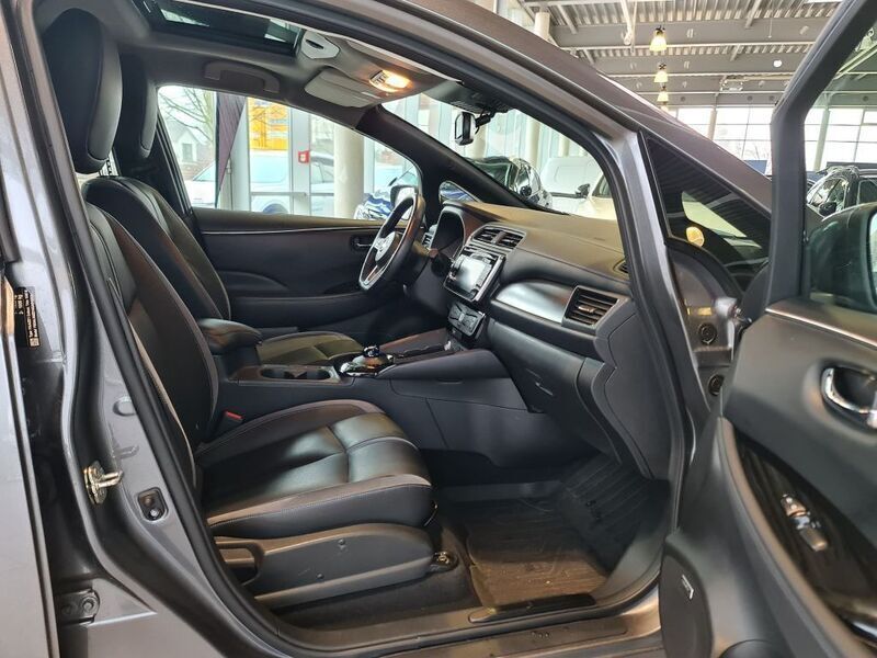 Gebraucht Nissan Leaf Tekna 110 kW (150 PS) 2018 Grau Kleinwagen
