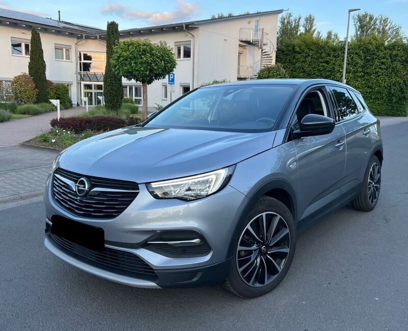 Grau Gebraucht 2021 Opel Grandland X Ultimate SUV | 11.500 € - Bild 1/4