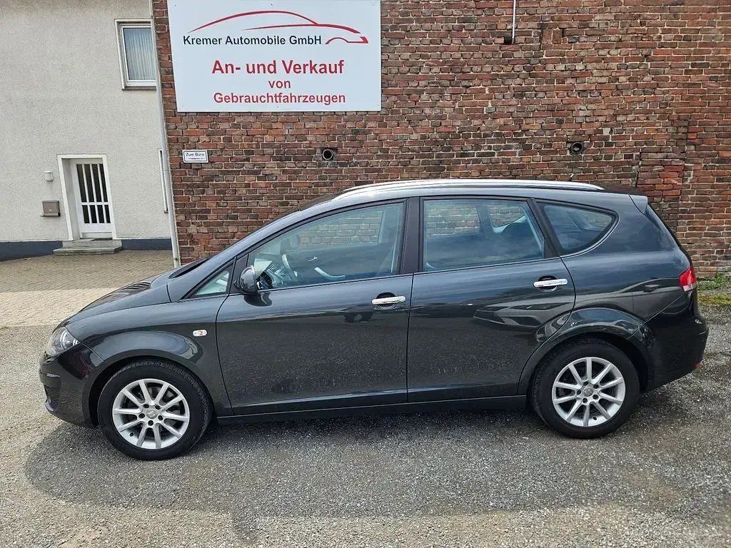 Gebraucht Seat Altea Stylance 140 PS (102 kW) 2011 Grau Van / Kleinbus