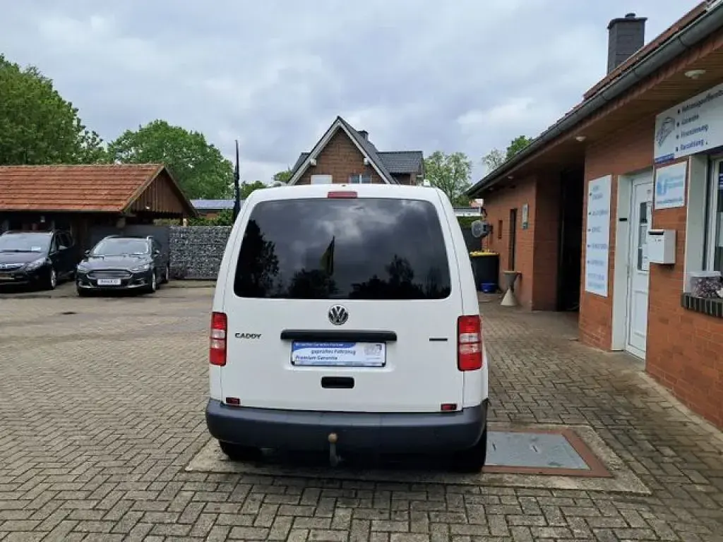 Gebraucht VW Caddy 109 PS (80 kW) 2015 Weiß Van / Kleinbus