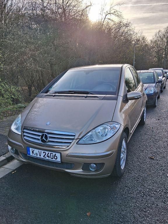 Gold Gebraucht 2006 Mercedes A150 Elegance Van / Kleinbus | 5.200 € (Fairer Preis) - Bild 1/4