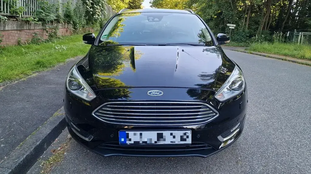 Gebraucht Ford Focus Titanium 150 PS (110 kW) 2017 Schwarz Limousine