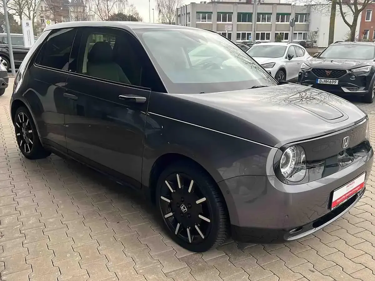 Käytetty Honda e Advance 113 kW (154 HP) 2021 Modern steel metallic Viistoperä
