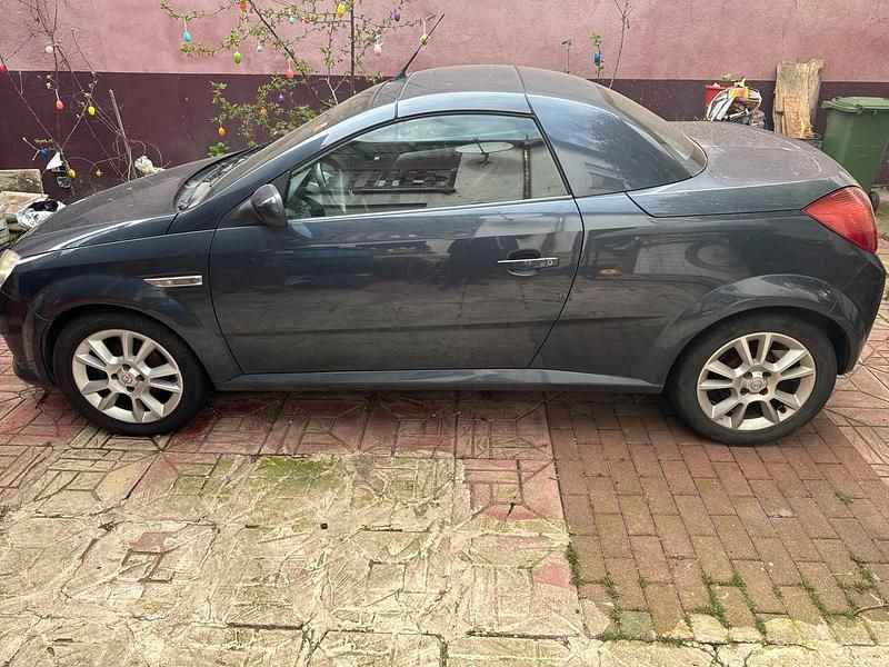 Gebraucht Opel Tigra 90 PS (66 kW) 2007 Blau Cabrio