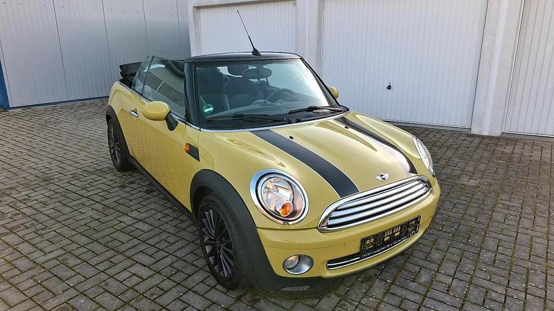 Gebraucht Mini Cooper Cabriolet 120 PS (88 kW) 2009 Gelb Cabrio
