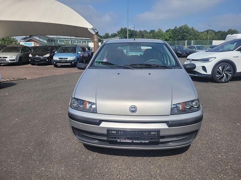 Silber Gebraucht 2002 Fiat Punto Kleinwagen | 1.590 € (Etwas zu teuer) - Bild 1/4