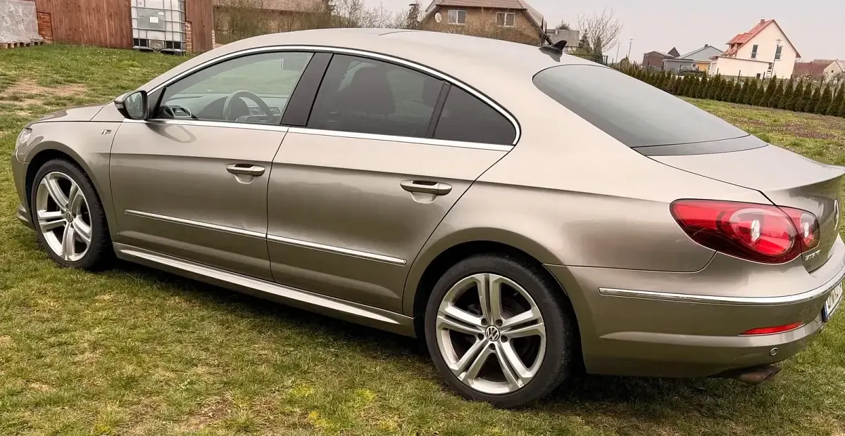 Używany VW Passat 170 KM (125 kW) 2011 Beżowy Coupe