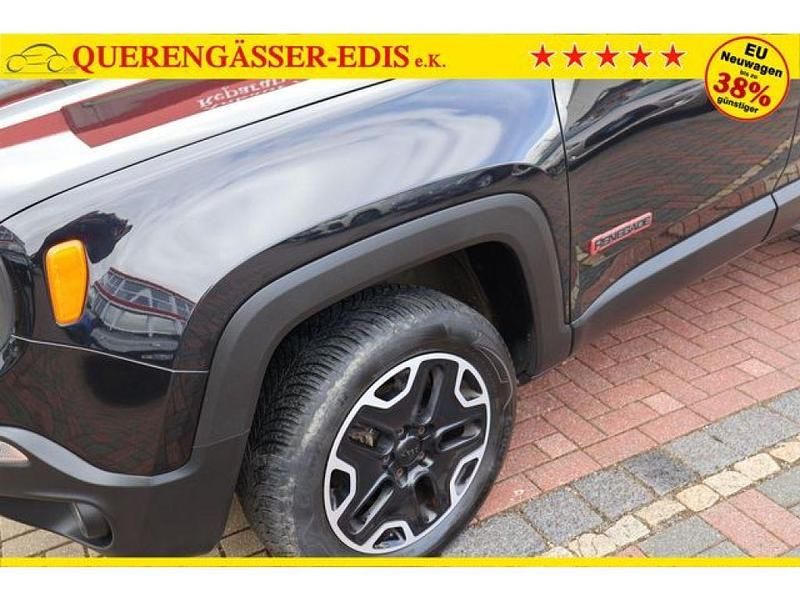 Gebraucht Jeep Renegade Trailhawk 170 PS (125 kW) 2015 Carbon black met SUV