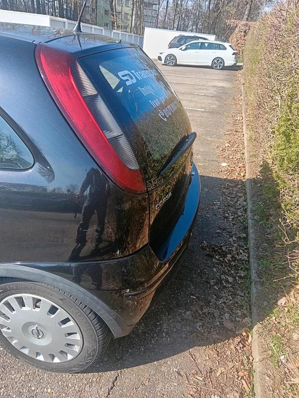 Gebraucht Opel Corsa 75 PS (55 kW) 2004 Schwarz Kleinwagen