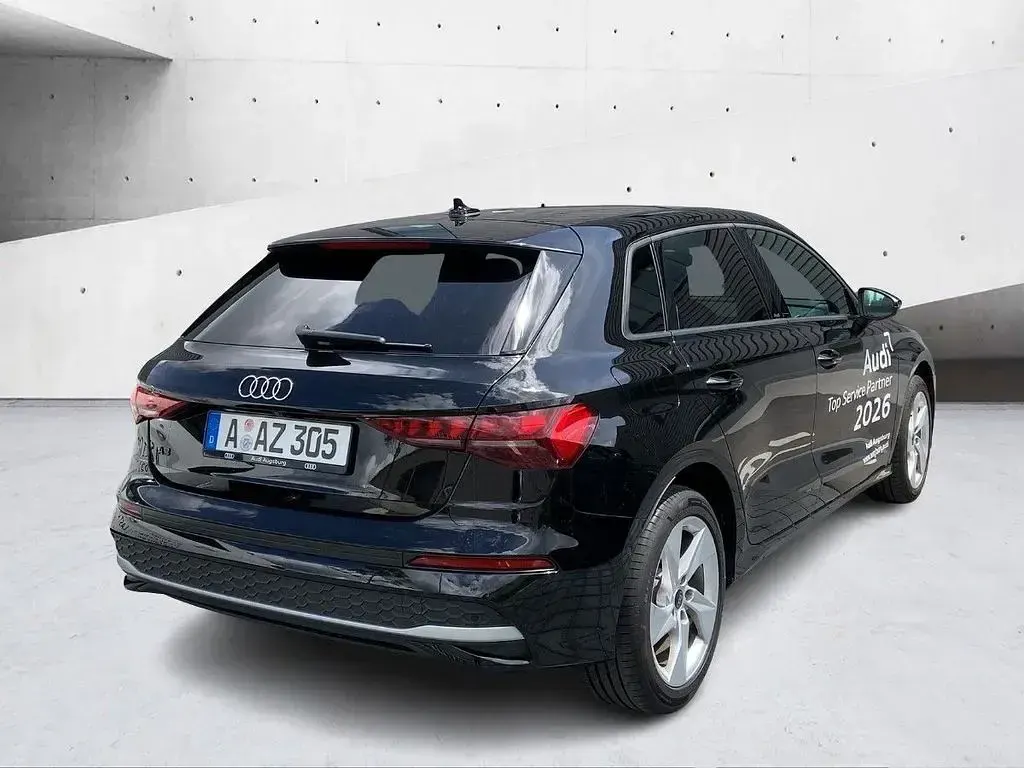 Ny Audi A3 Advanced 116 HK (85 kW) 2026 Sort Sedan