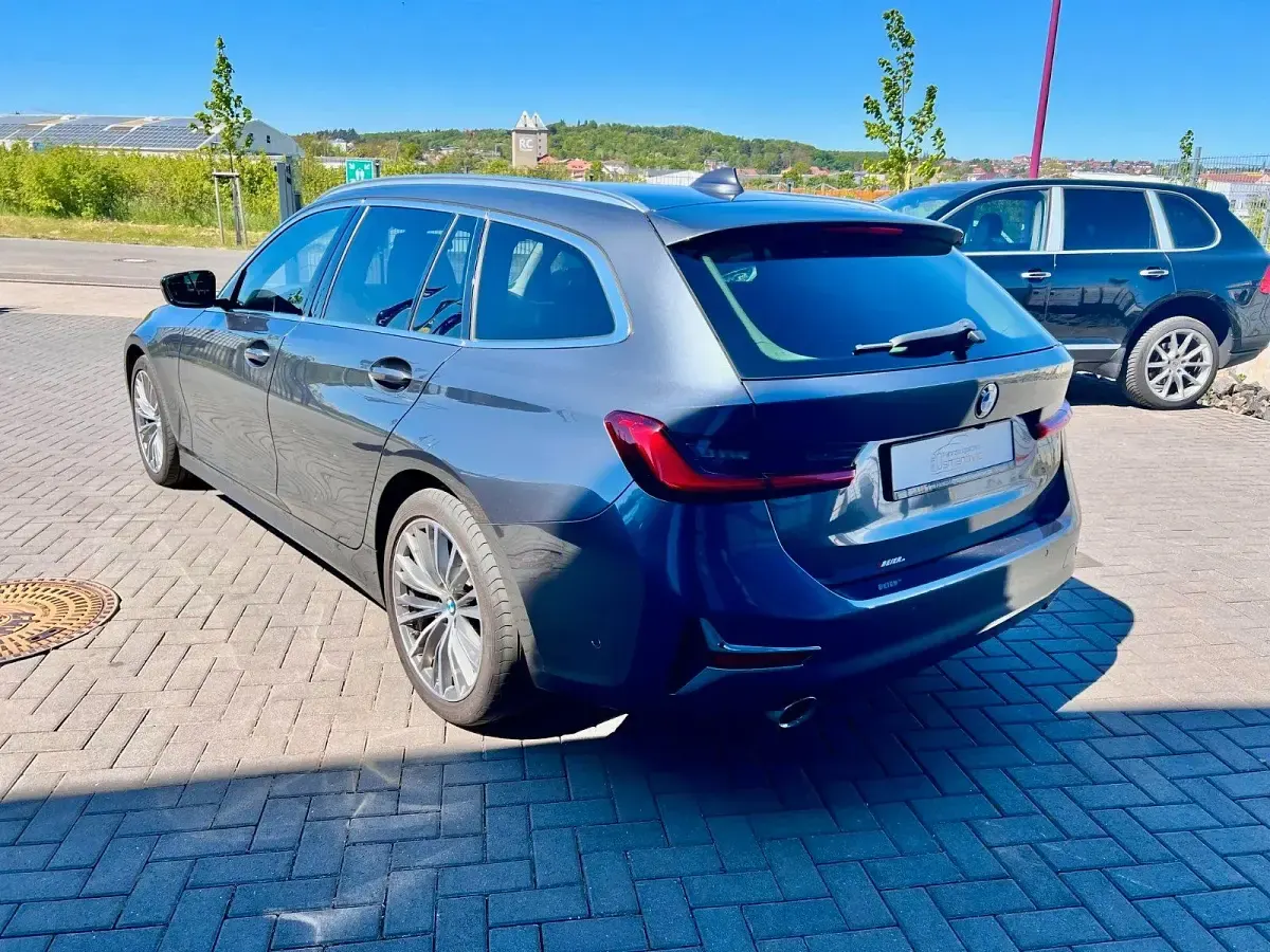 Gebraucht BMW 320 Luxury Line 190 PS (139 kW) 2021 Grau Kombi