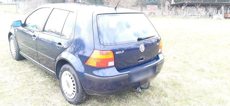 Gebraucht VW Golf IV 116 PS (85 kW) 1999 Blau Kleinwagen