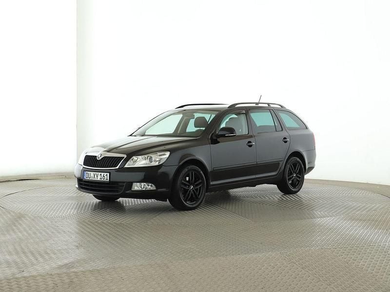 Schwarz Gebraucht 2012 Skoda Octavia Kombi | 4.950 € (Superpreis) - Bild 1/4