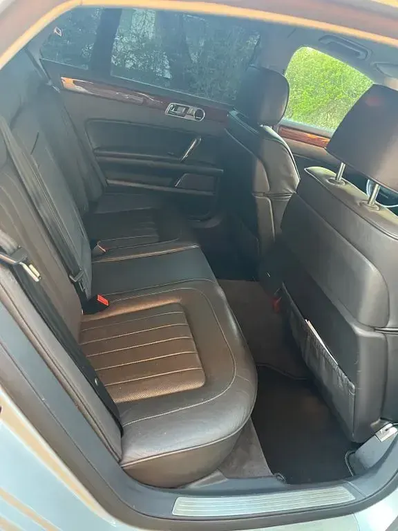 Second-hand VW Phaeton 245 CP (180 kW) 2011 Argintiu Berlinǎ