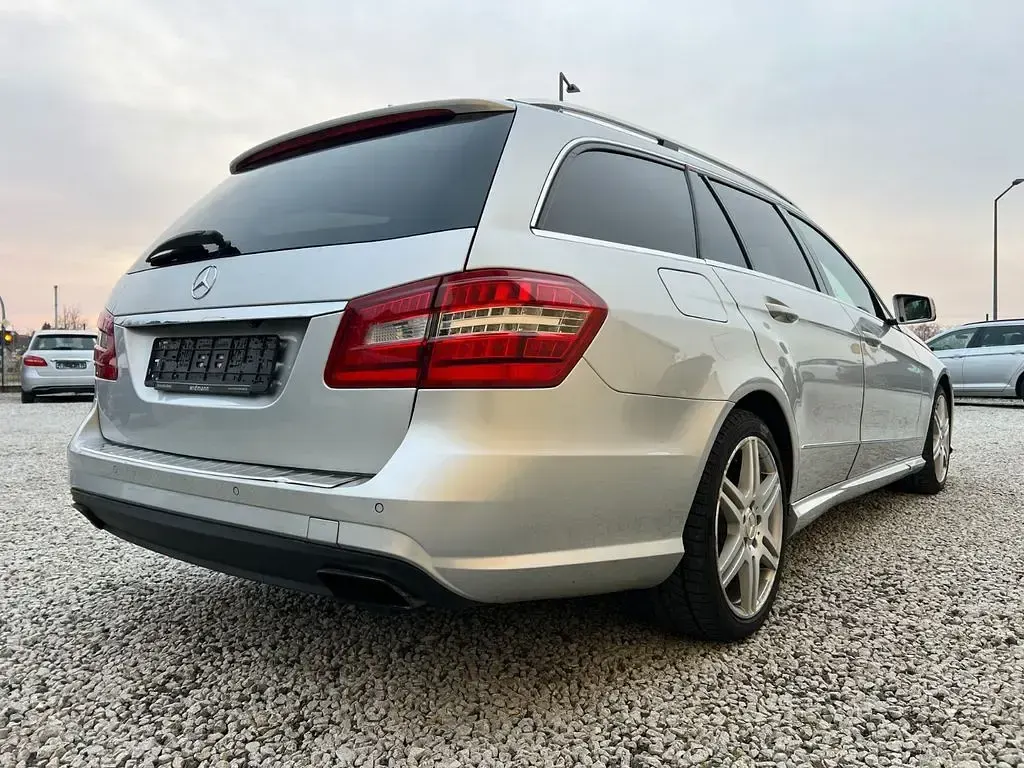 Gebraucht Mercedes E350 265 PS (194 kW) 2013 Silber Kombi