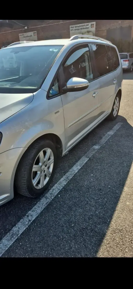 Gebraucht VW Touran 2013 Silber Van / Kleinbus