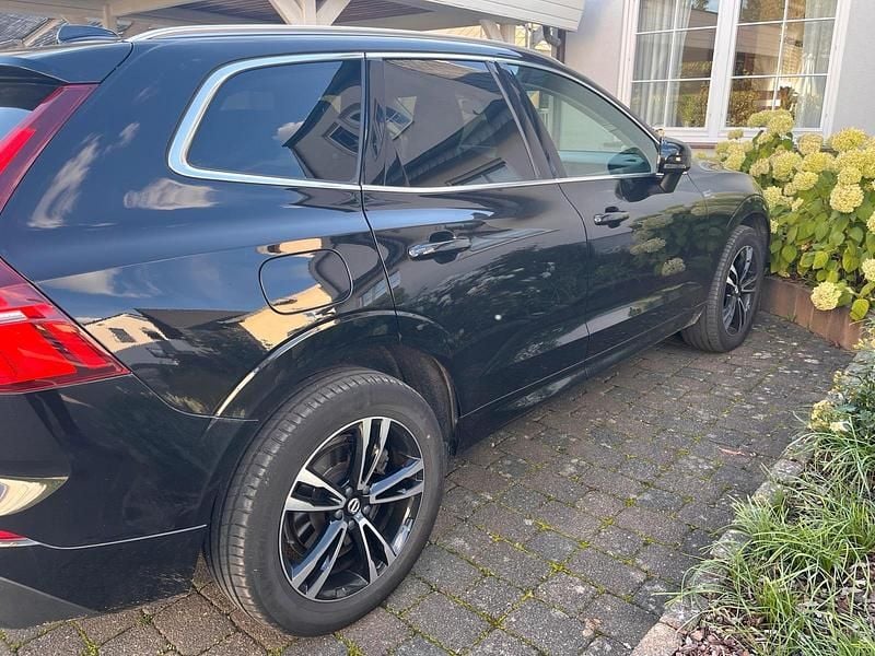 Schwarz Gebraucht 2020 Volvo XC60 SUV | 28.950 € (Superpreis) - Bild 1/4