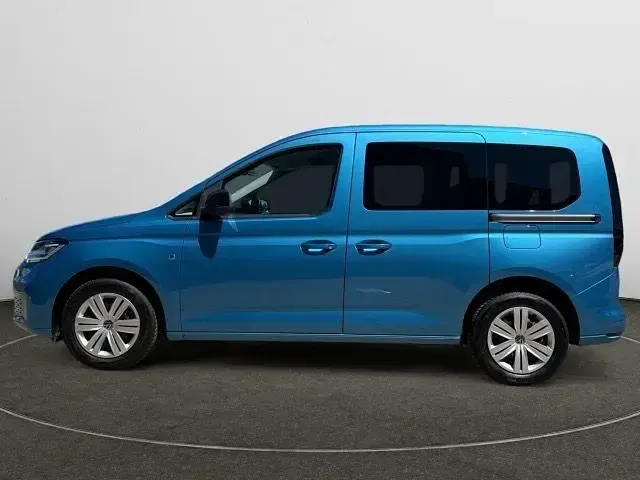Używany VW Caddy Basis 114 KM (83 kW) 2022 Niebieski Minivan