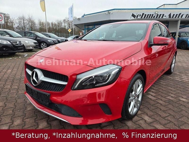 Rot Gebraucht 2016 Mercedes A180 Limousine | 8.790 € (Guter Preis) - Bild 1/4