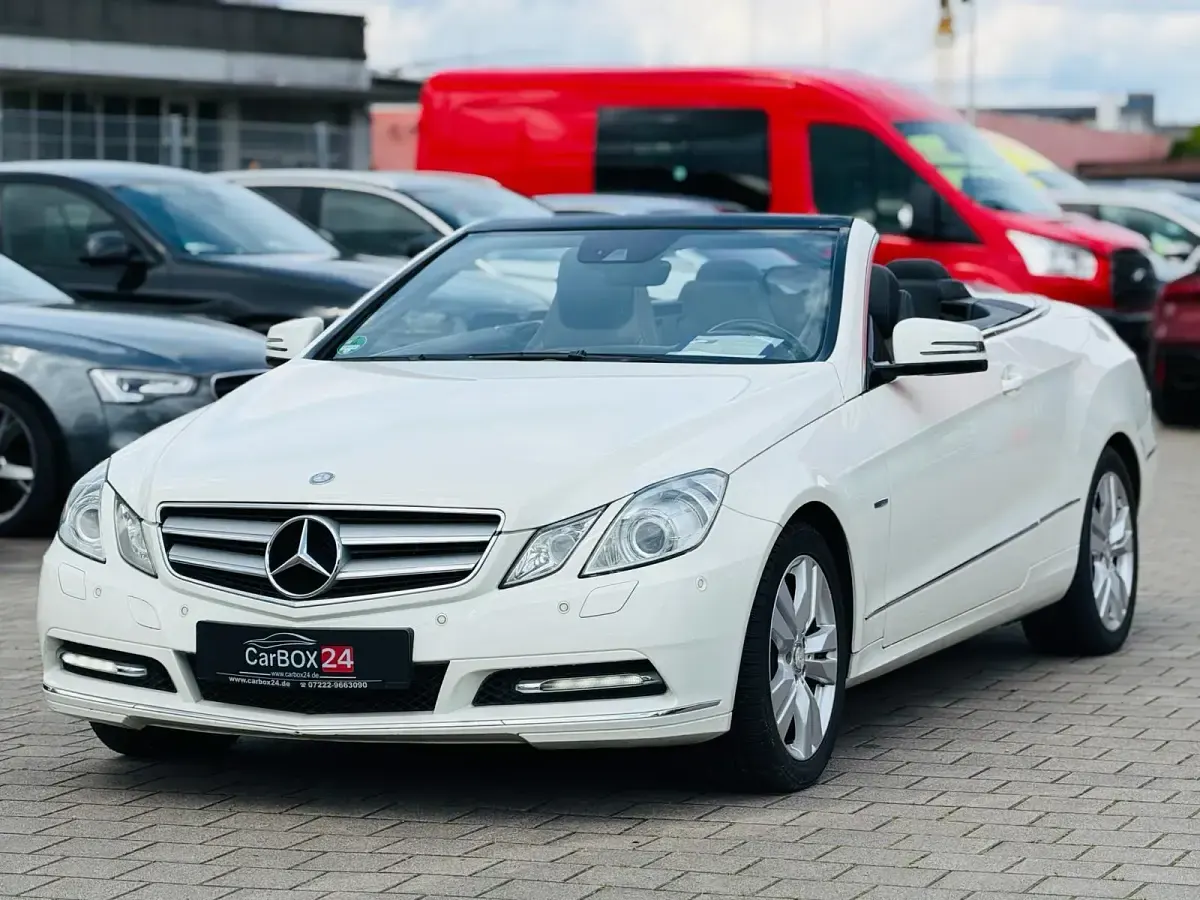 Gebraucht Mercedes E200 184 PS (135 kW) 2011 Weiß Cabrio