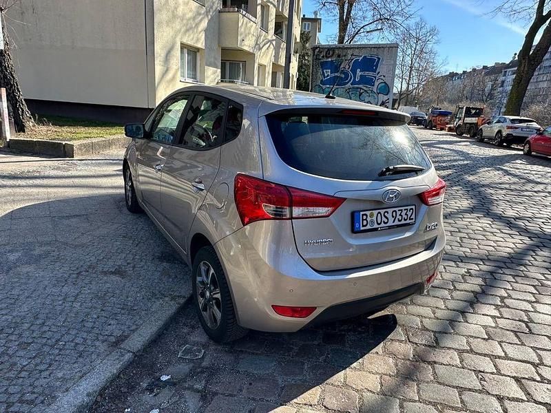 Gebraucht Hyundai ix20 YES! Gold 125 PS (91 kW) 2016 Kleinwagen