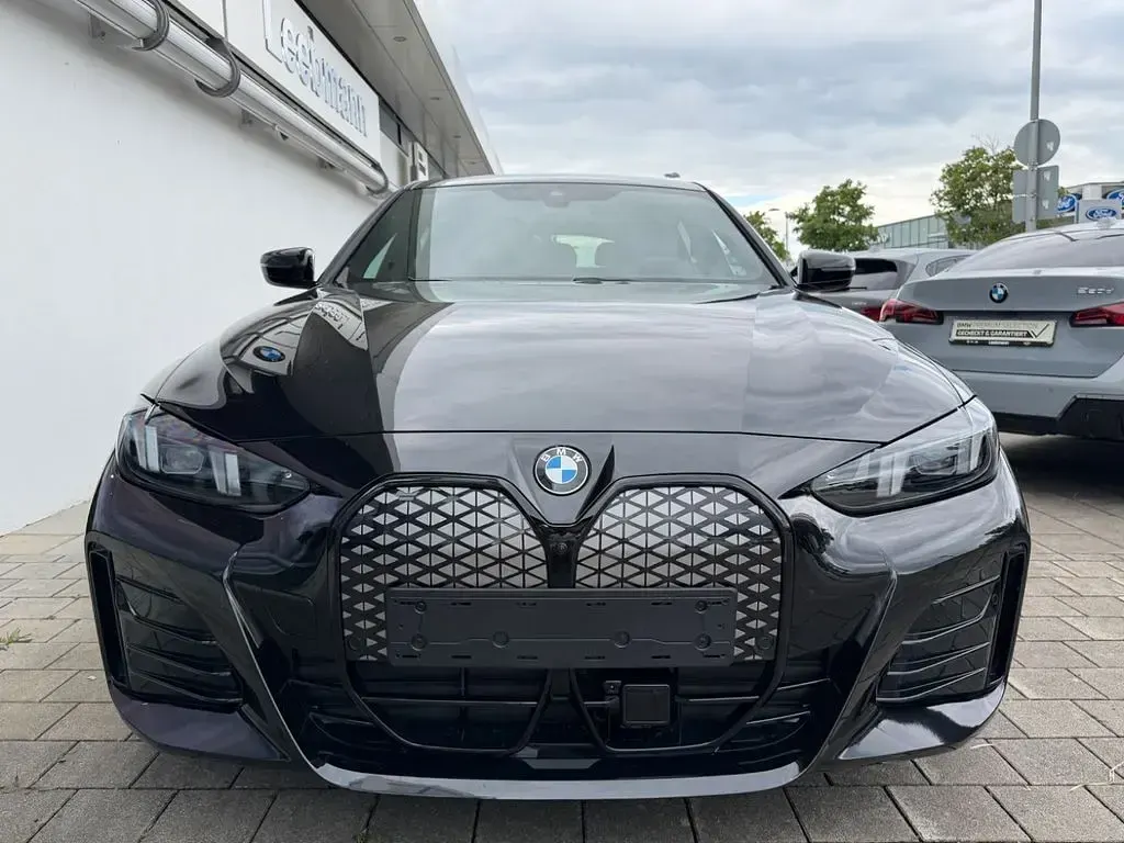 Neu BMW i4 M Sport 294 kW (401 PS) 2026 Schwarz Limousine