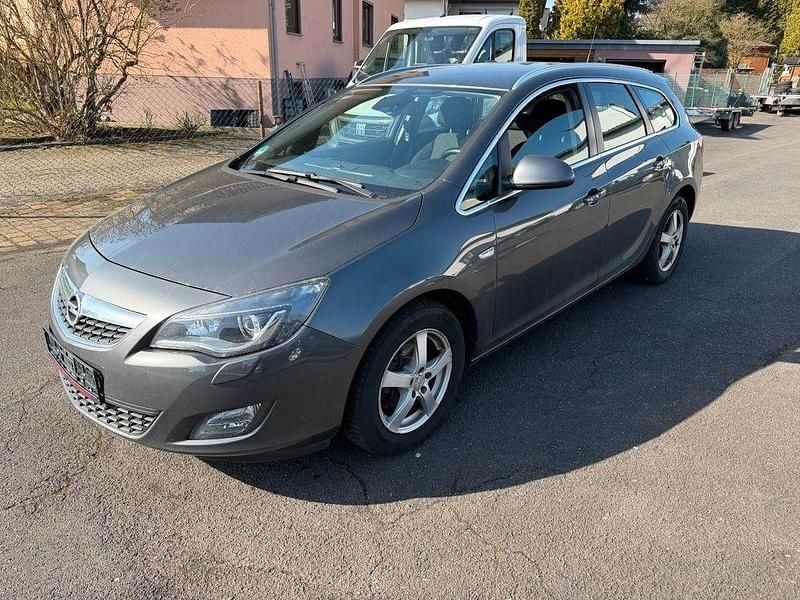Gebraucht Opel Astra Sport 140 PS (102 kW) 2012 Karbongrau/technical grey Kombi
