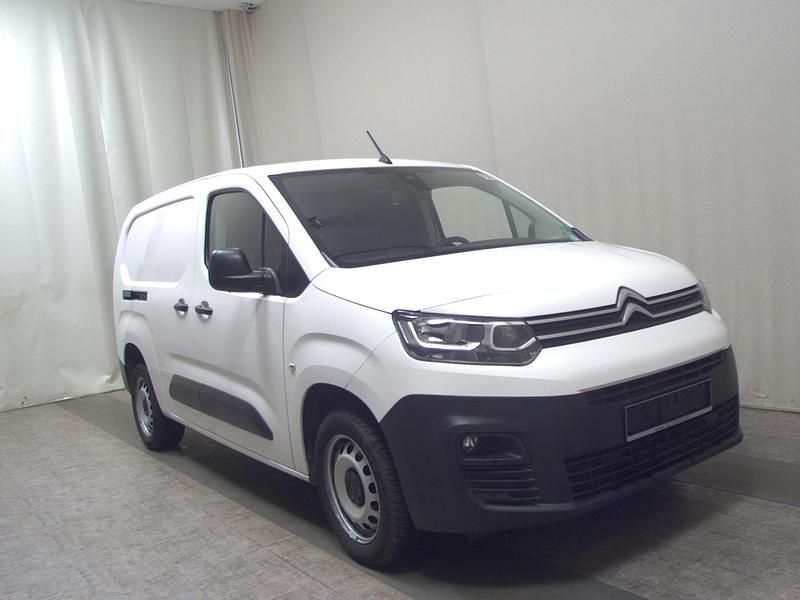 Second-hand Citroën Berlingo 102 CP (75 kW) 2022 Alb Monovolum