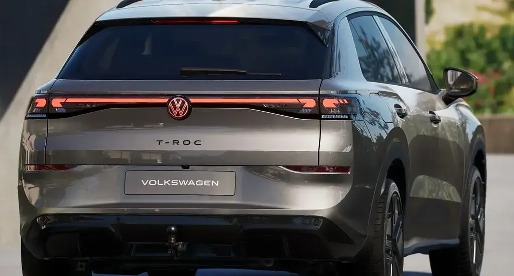 Neu VW T-Roc R-line 150 PS (110 kW) 2026 Schwarz SUV