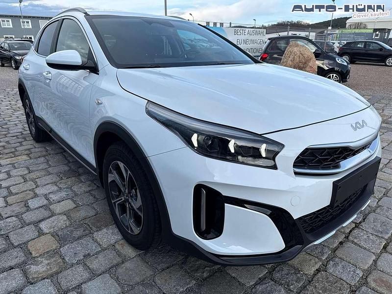 Neu Kia XCeed Style 116 PS (85 kW) 2026 Deluxewhite metallic SUV