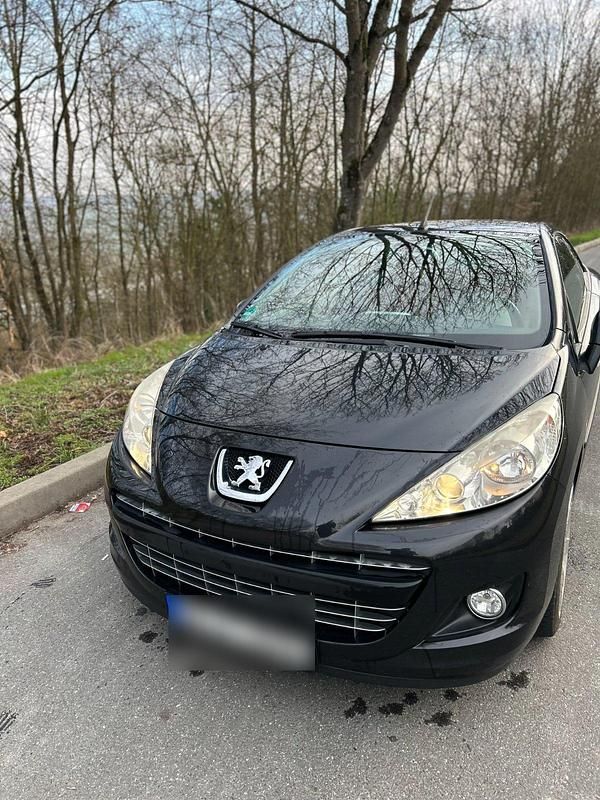 Gebraucht Peugeot 207 120 PS (88 kW) 2011 Schwarz Cabrio