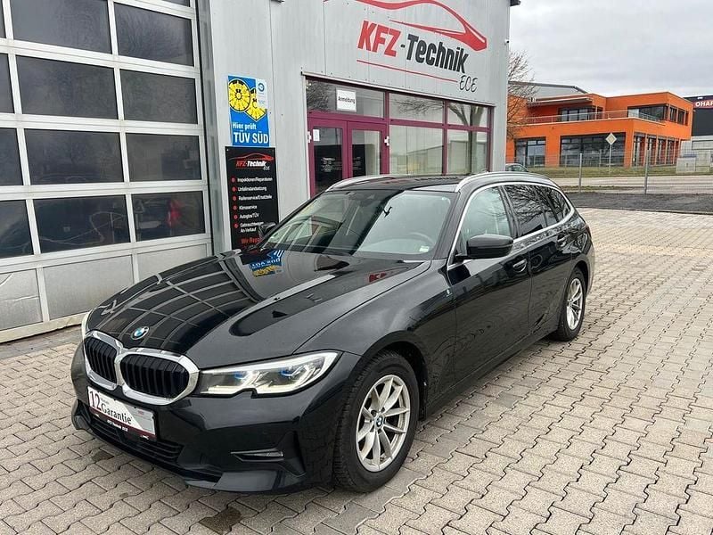 Gebraucht BMW 320 Advantage 190 PS (139 kW) 2022 Schwarz Kombi