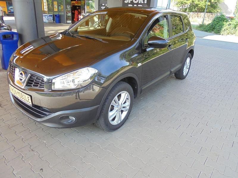 Gebraucht Nissan Qashqai +2 Visia 141 PS (103 kW) 2011 Schwarz SUV