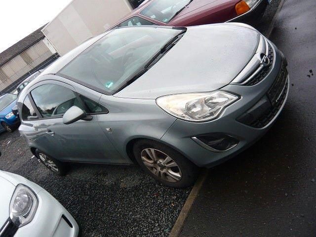 Gebraucht Opel Corsa Satellite 69 PS (50 kW) 2011 Silber Kleinwagen