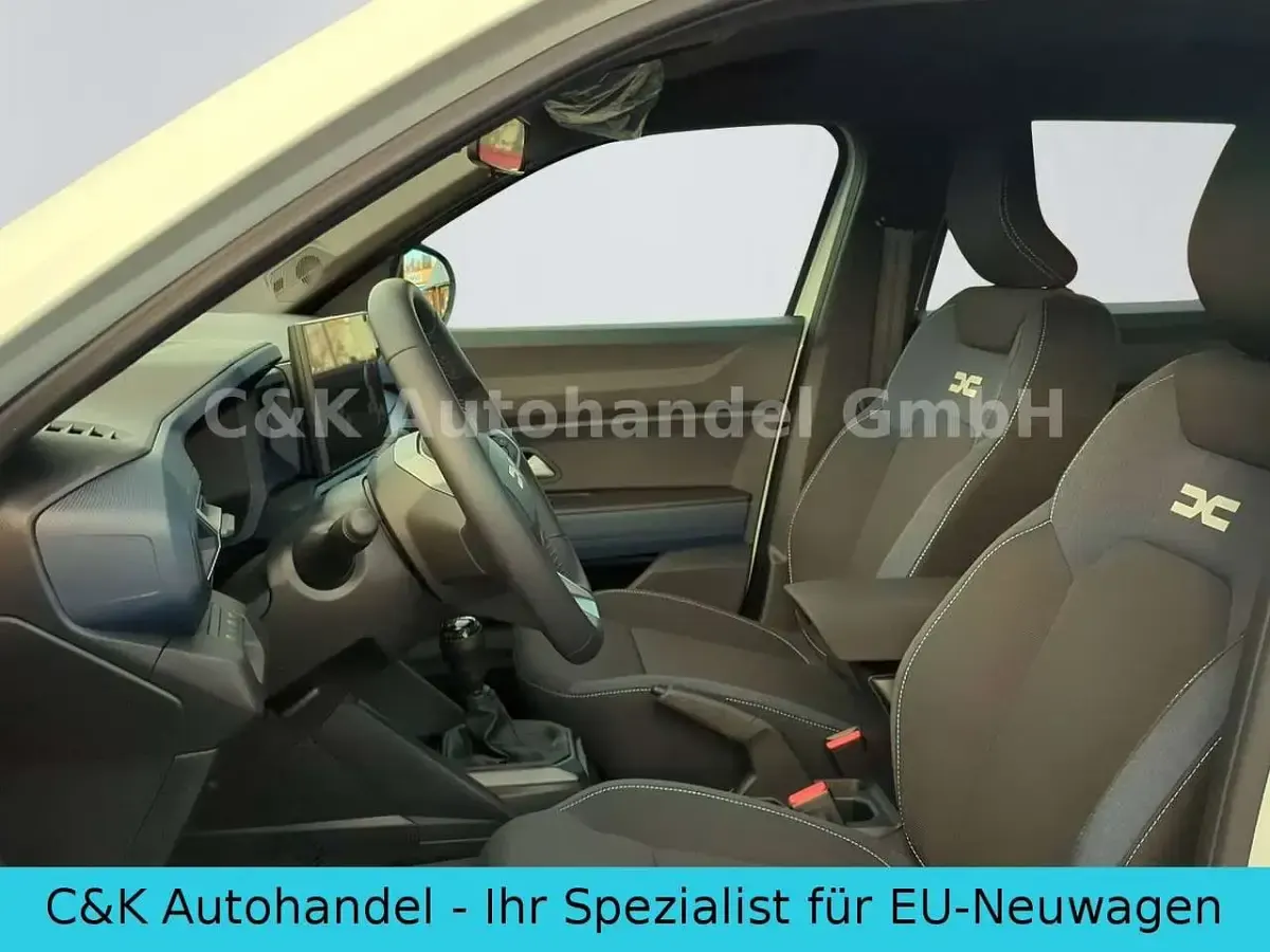 Uusi Dacia Duster Expression 131 HP (96 kW) 2025 Valkoinen Katumaasturi