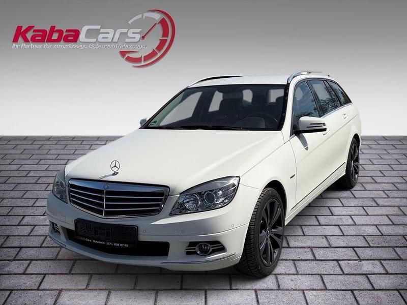 Gebraucht Mercedes C180 156 PS (114 kW) 2010 Weiß Kombi