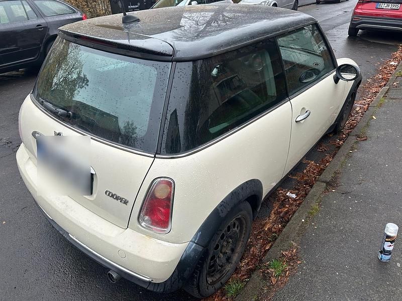Weiß Gebraucht 2005 Mini Cooper Kleinwagen | 1.000 € (Superpreis) - Bild 1/4