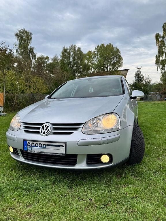 Silber Gebraucht 2008 VW Golf VI United Limousine | 4.800 € - Bild 1/4