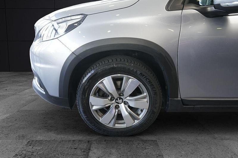 Gebraucht Peugeot 2008 Allure 110 PS (80 kW) 2018 Lack grau artense/metalliclac SUV