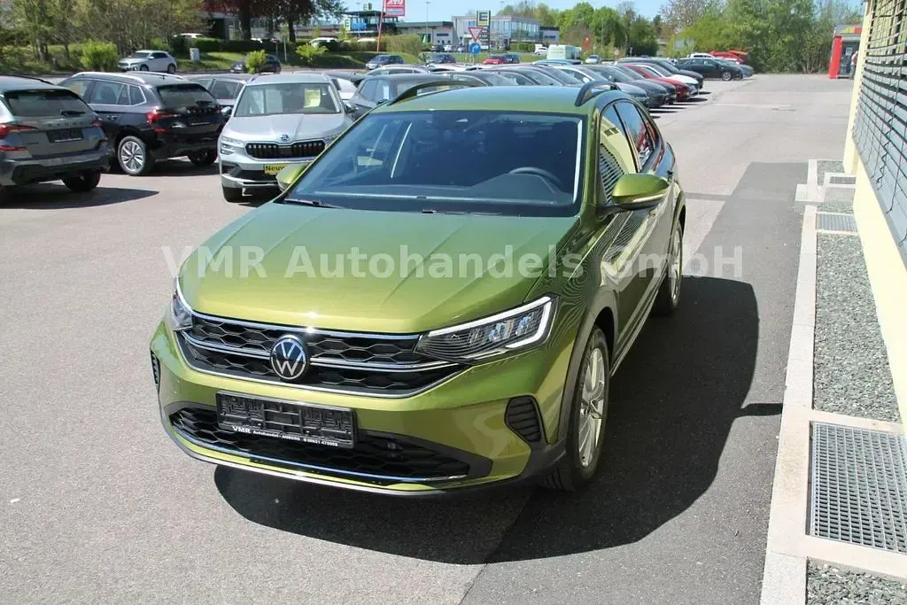 Neu VW Taigo Life 116 PS (85 kW) 2026 Grün SUV
