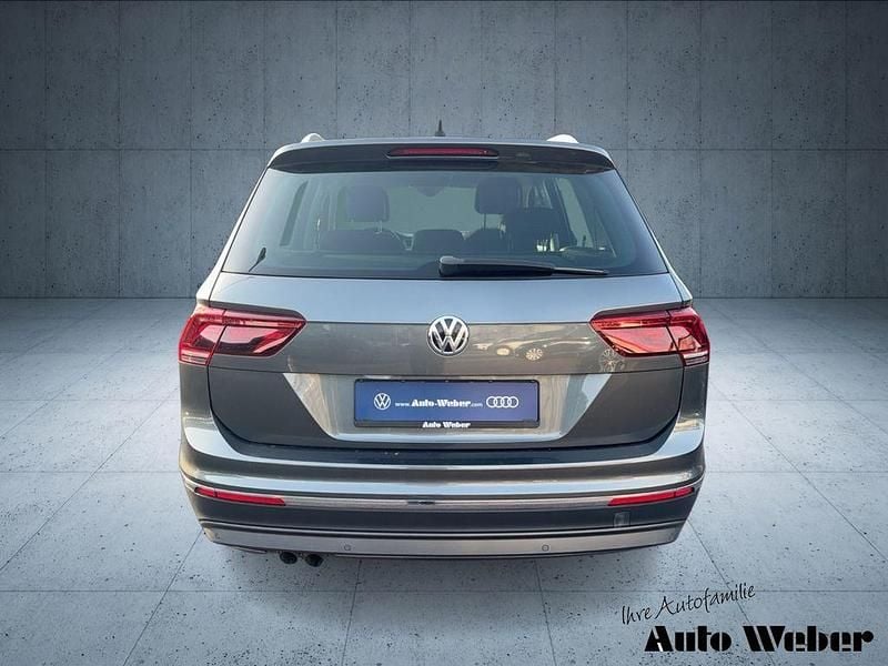 Gebraucht VW Tiguan Highline 150 PS (110 kW) 2019 Grau SUV
