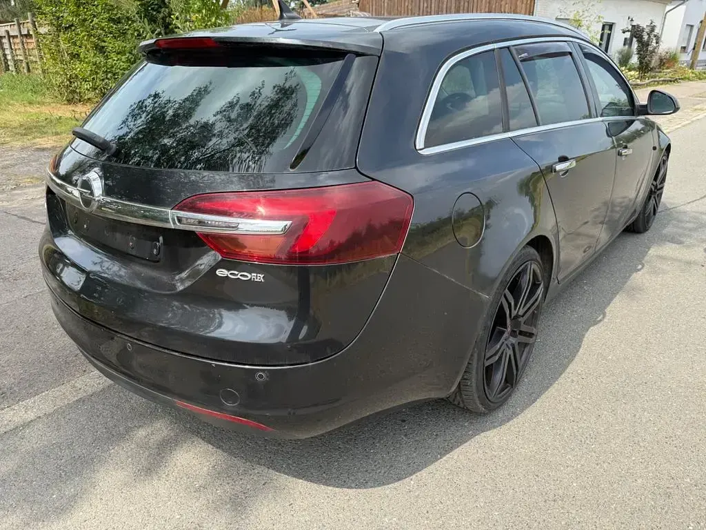 Gebraucht Opel Insignia Business Innovation 140 PS (102 kW) 2014 Schwarz Kombi