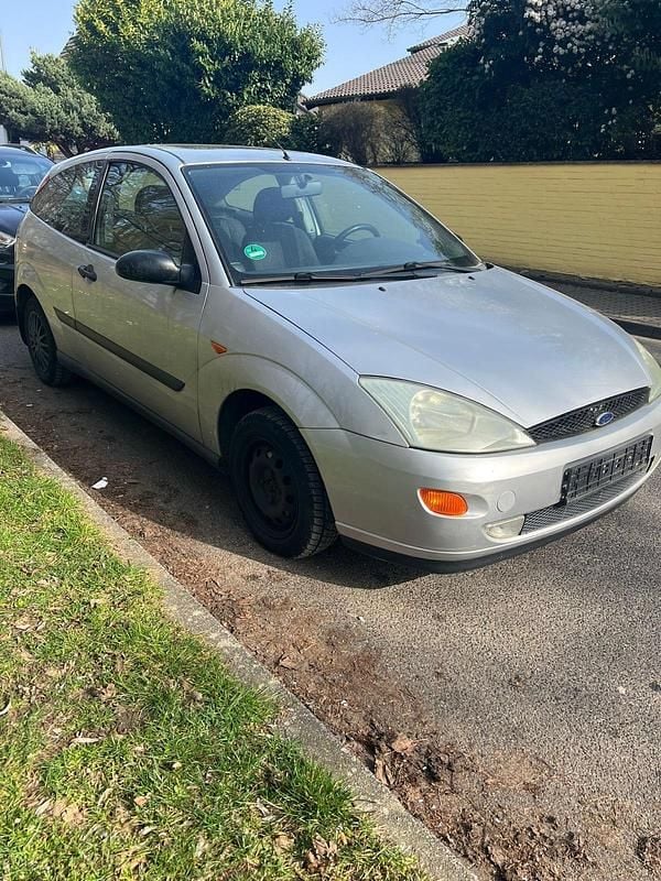 Gebraucht Ford Focus 75 PS (55 kW) 2003 Silber Kleinwagen